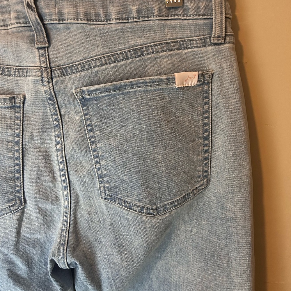NWT 7 For All Mankind Jen7 Light Wash Cropped Skinny Frayed Jeans Size 6 - Picture 7 of 15